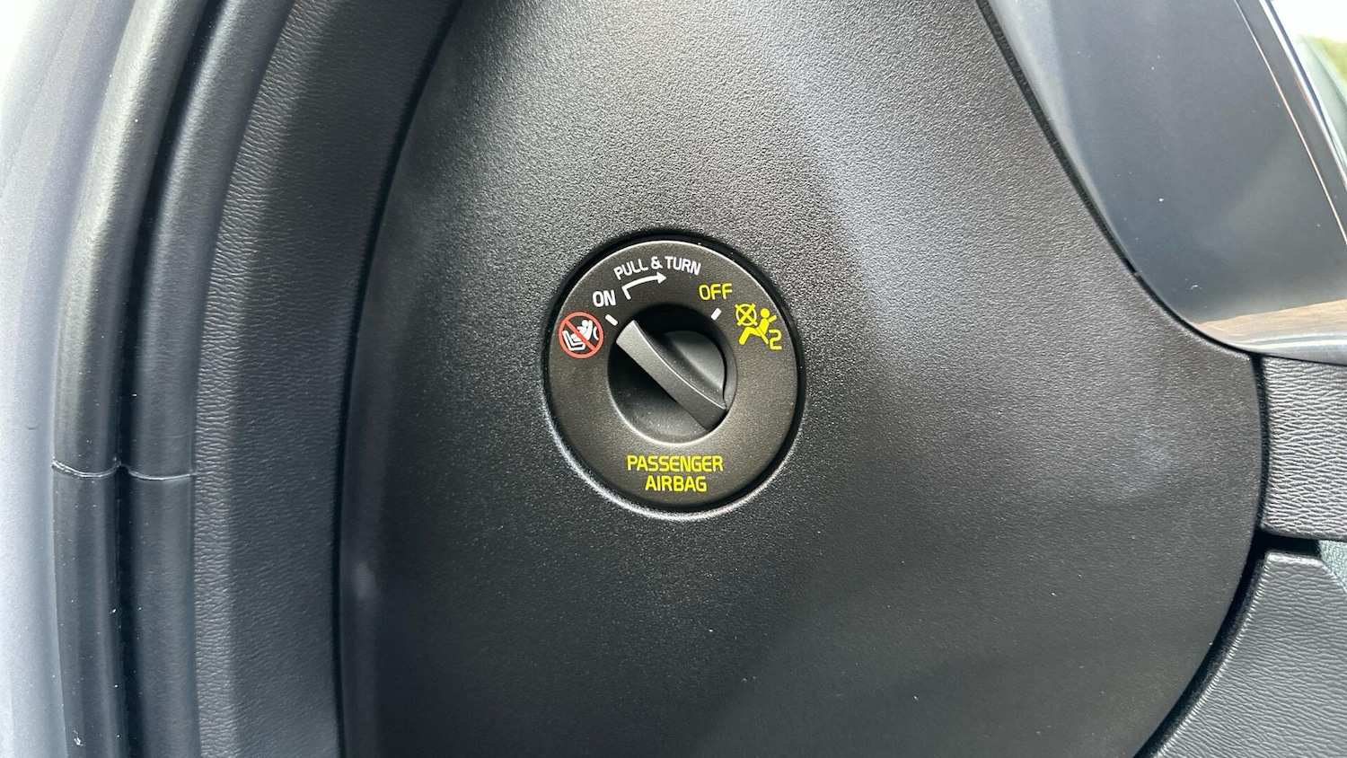 Used Volvo XC60 2022 for sale - 76337501: Photo 40