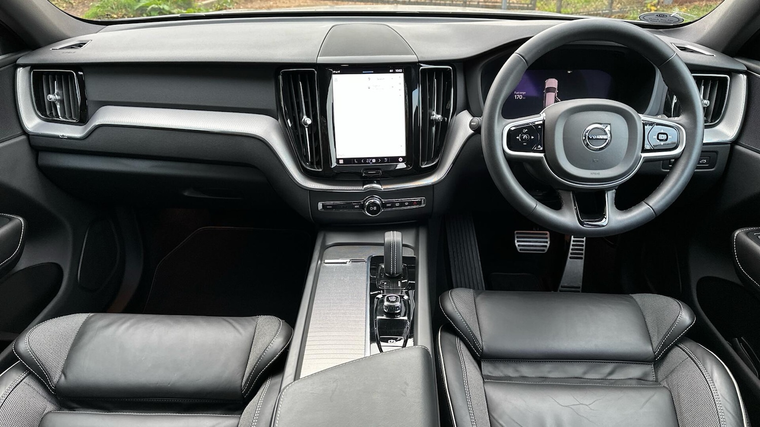 Used Volvo XC60 2022 for sale - 76337501: Photo 5