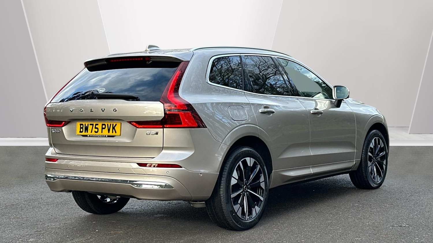 Used Volvo XC60 for sale - 77266808: Photo 2