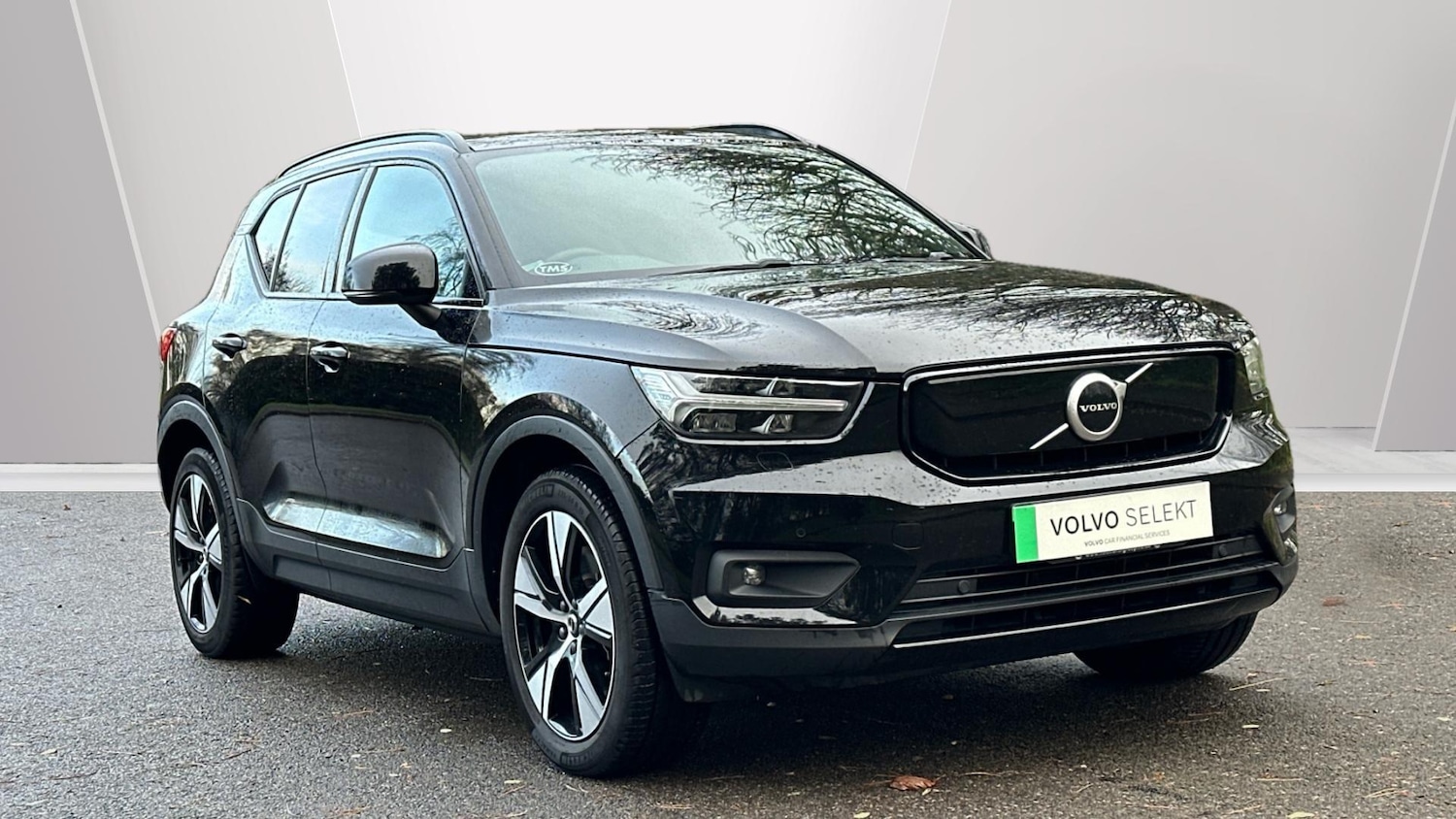 Used Volvo XC40 2021 for sale - 76964608: Photo 1