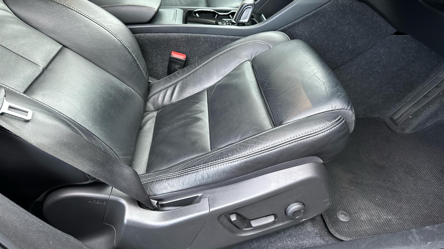 Used Volvo XC40 2021 for sale - 76964608: Photo 29