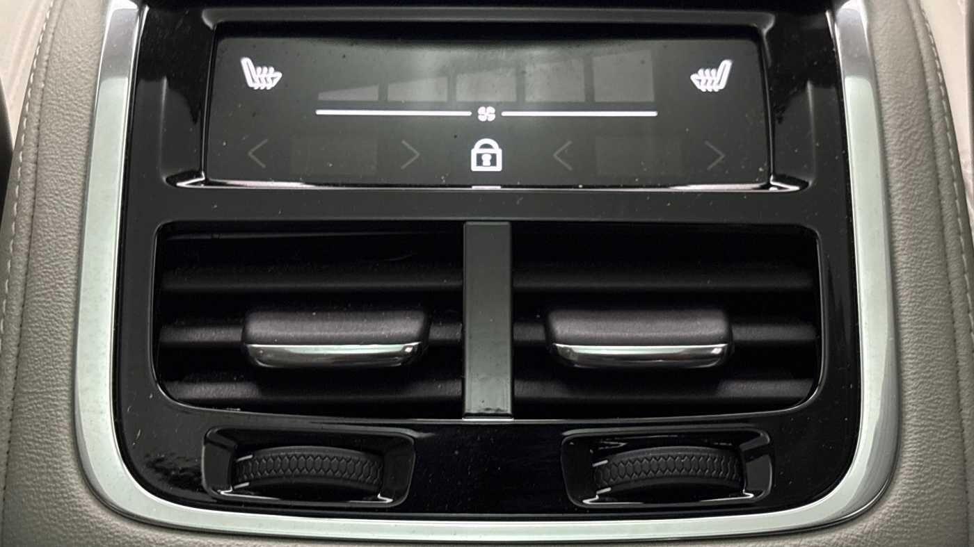 Used Volvo XC90 2025 for sale - 76765307: Photo 17