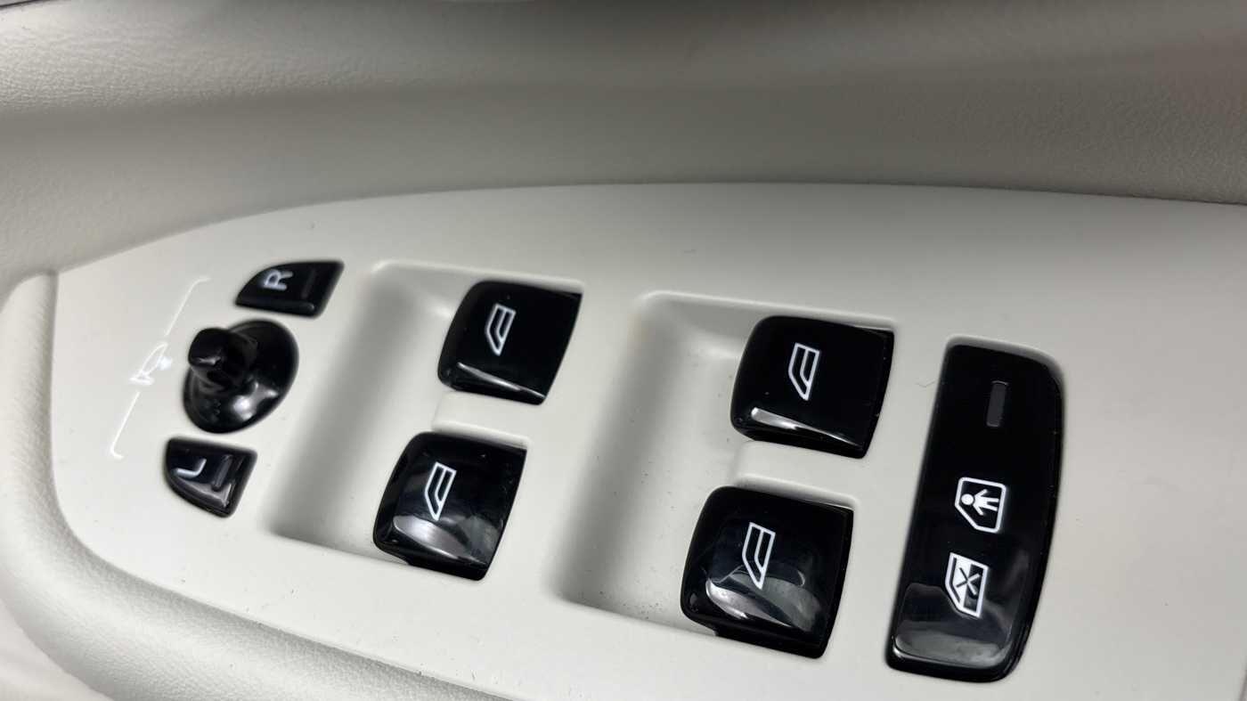 Used Volvo XC90 2025 for sale - 76765307: Photo 25