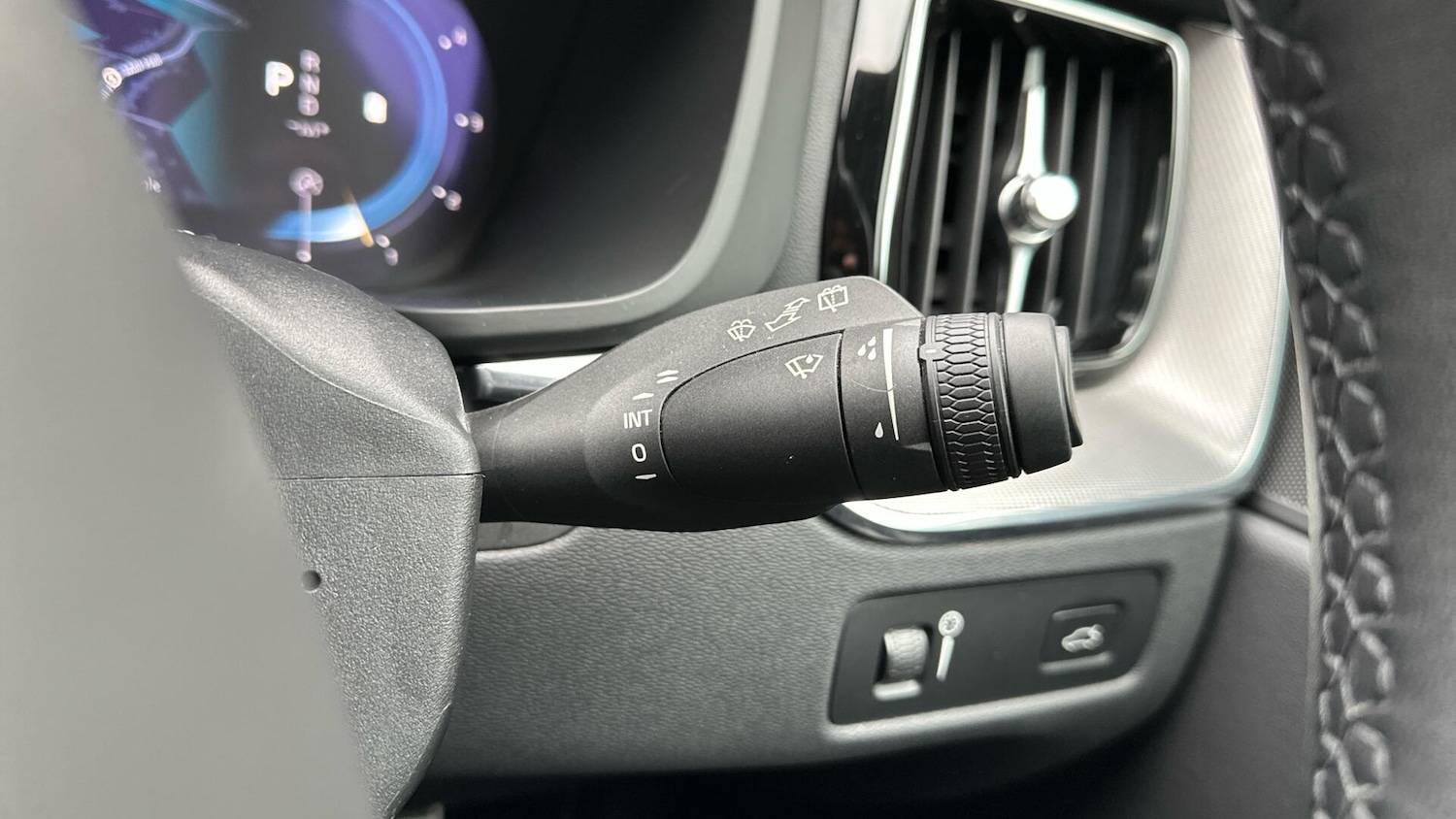 Used Volvo XC60 2022 for sale - 76584862: Photo 23