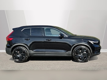 Used Volvo XC40 2025 for sale - 77853526: Photo