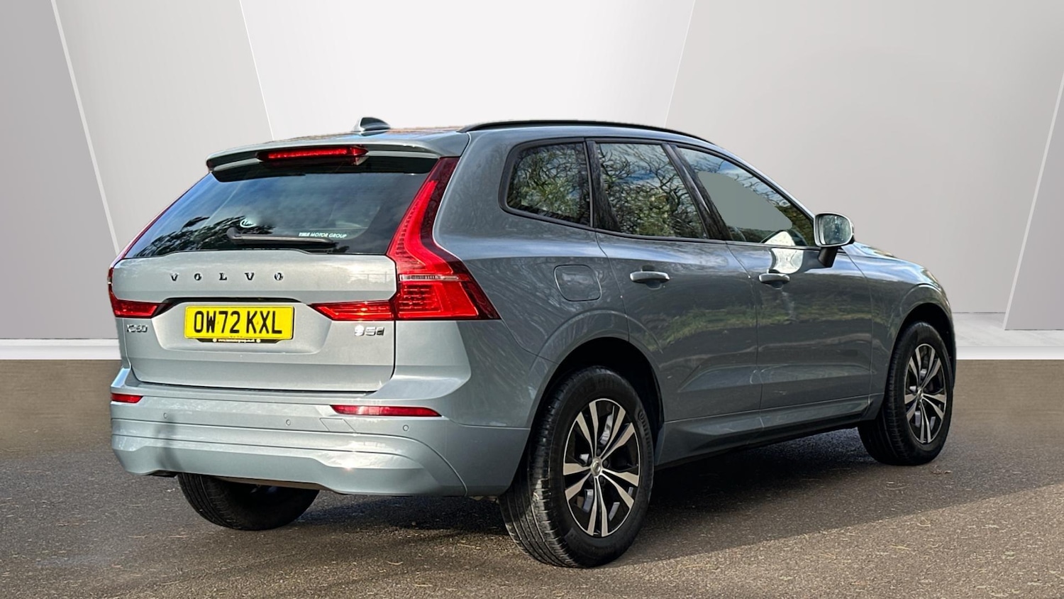 Used Volvo XC60 2023 for sale - 76337814: Photo 2