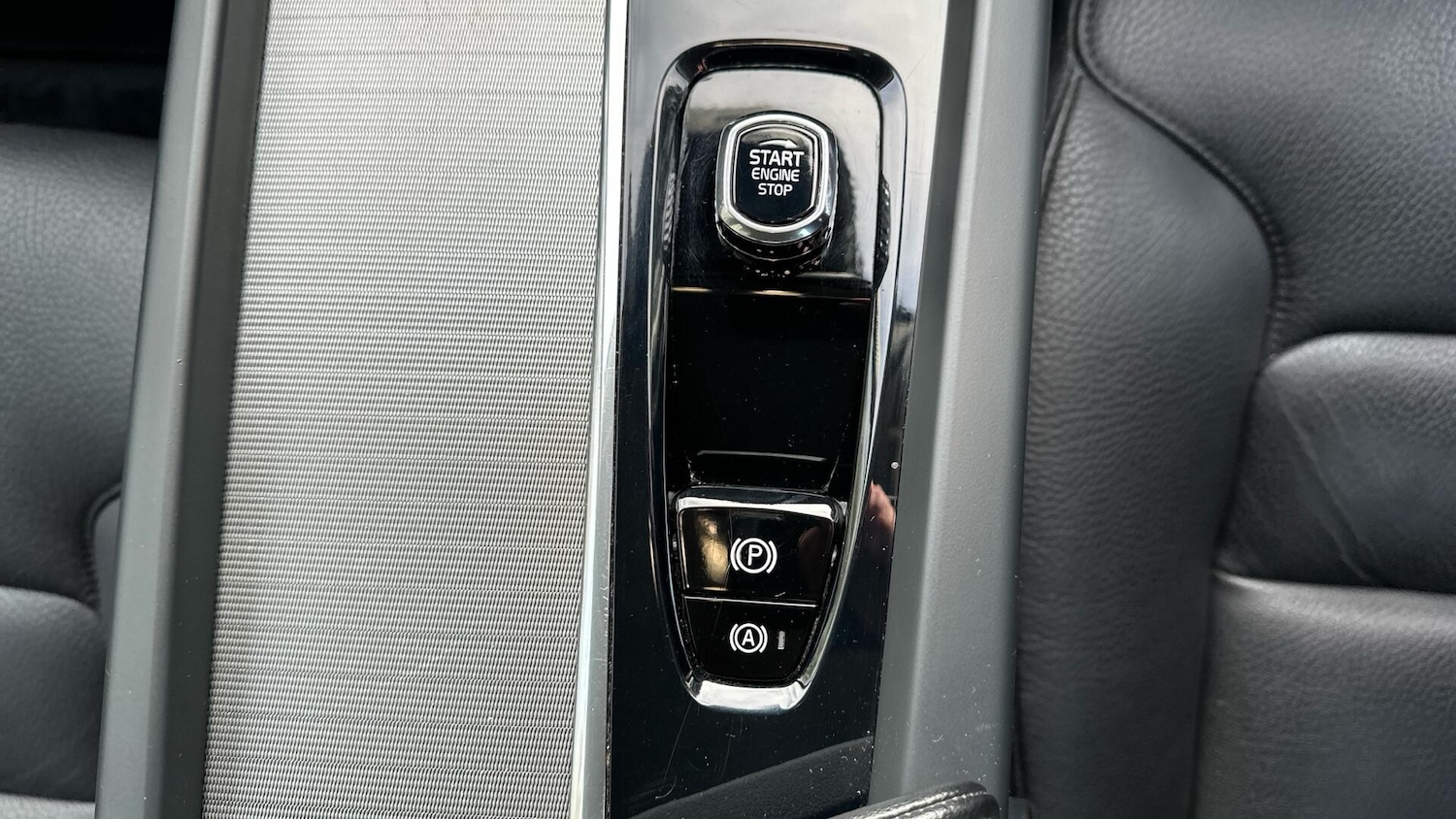 Used Volvo XC60 2023 for sale - 76337814: Photo 26