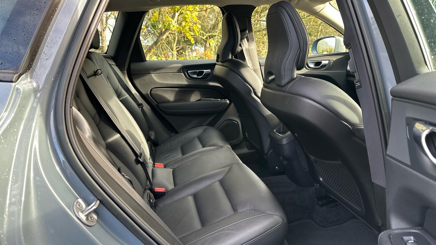 Used Volvo XC60 2023 for sale - 76337814: Photo 6