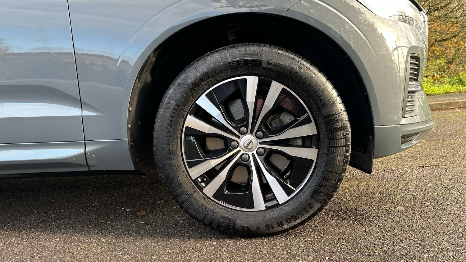 Used Volvo XC60 2023 for sale - 76337814: Photo 9