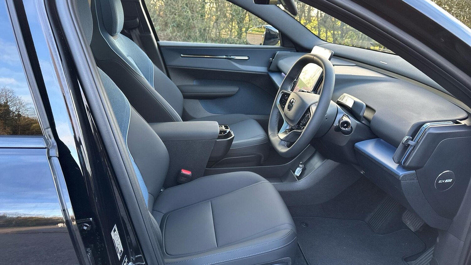 Used Volvo EX30 2025 for sale - 77672943: Photo 37