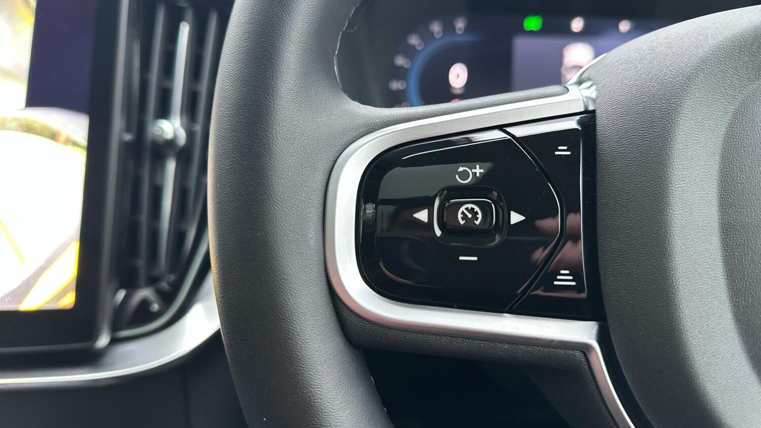 Used Volvo XC90 2025 for sale - 77673007: Photo 21