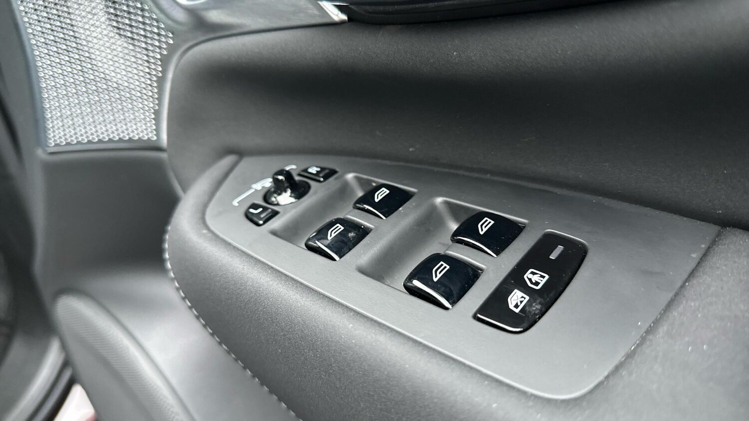 Used Volvo XC90 2025 for sale - 77673007: Photo 24