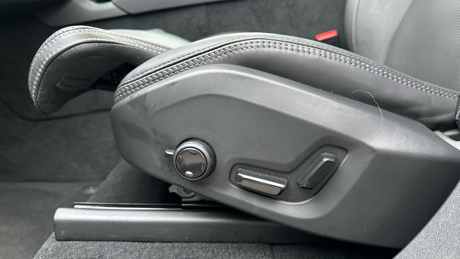 Used Volvo XC90 2025 for sale - 77673007: Photo 41