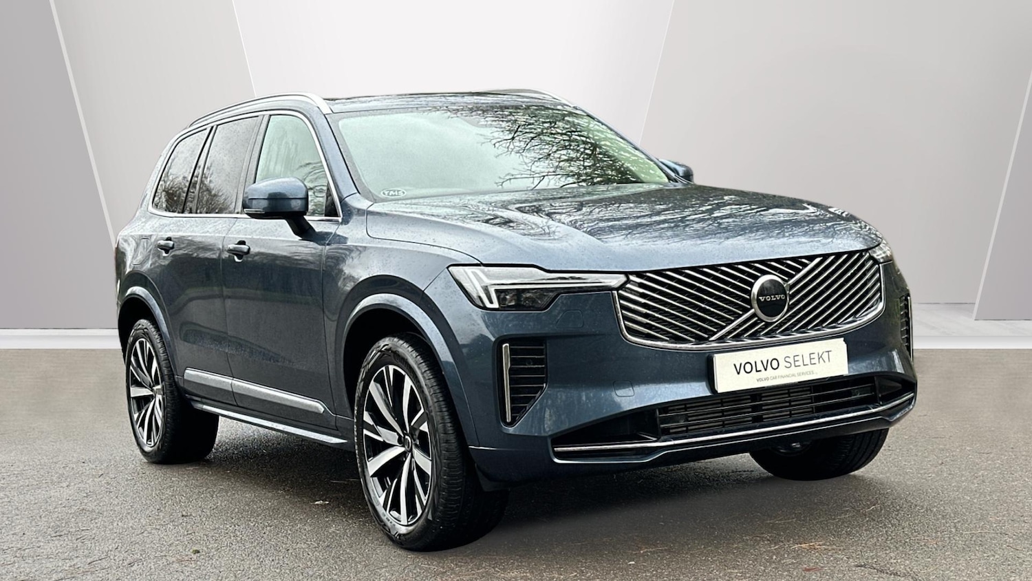 Used Volvo XC90 2025 for sale - 77722625: Photo 1