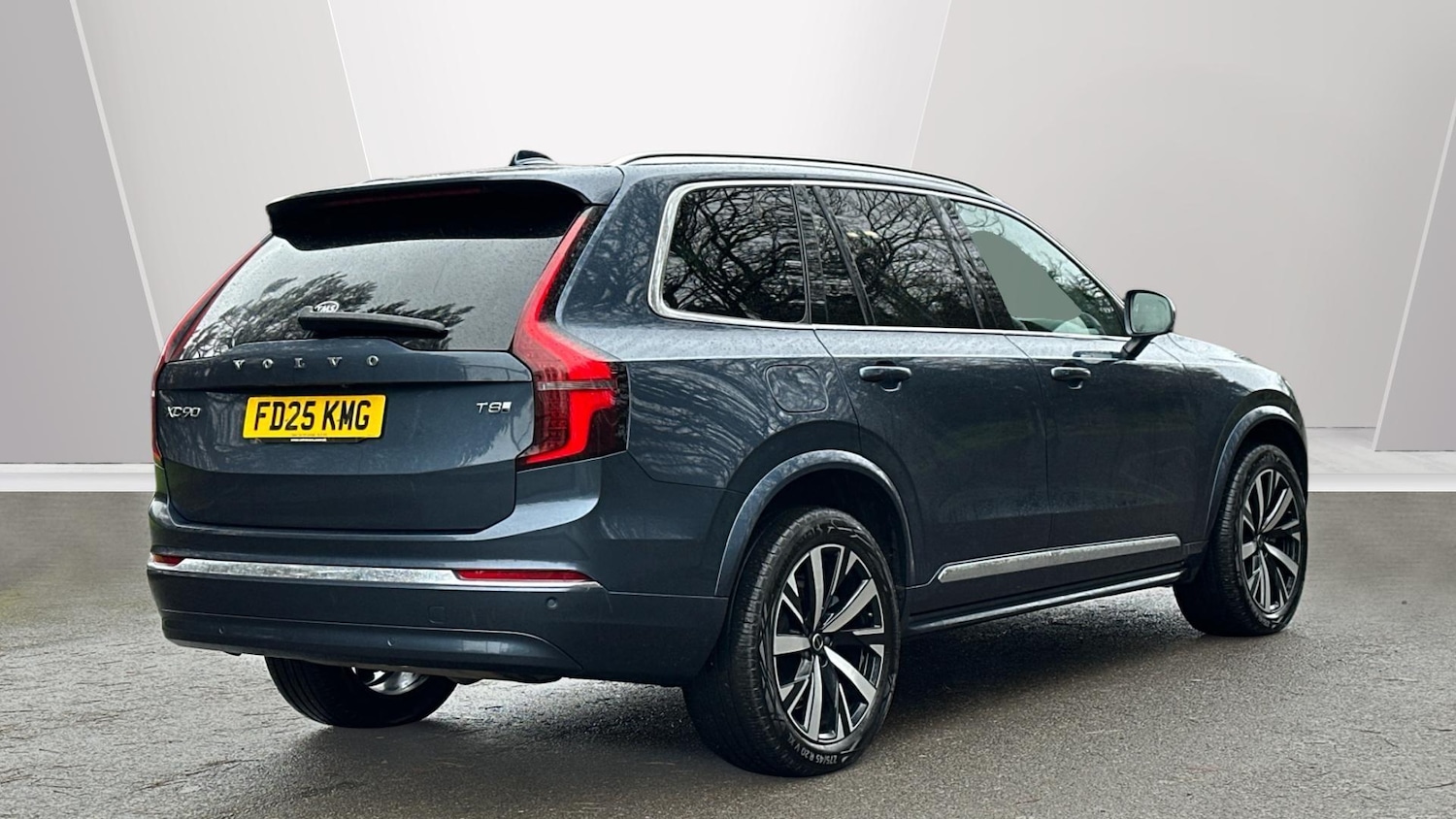 Used Volvo XC90 2025 for sale - 77722625: Photo 2