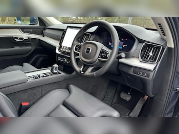 Used Volvo XC90 2025 for sale - 77722625: Photo