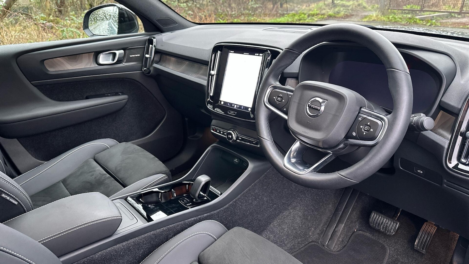 Used Volvo C40 2022 for sale - 77672916: Photo 4