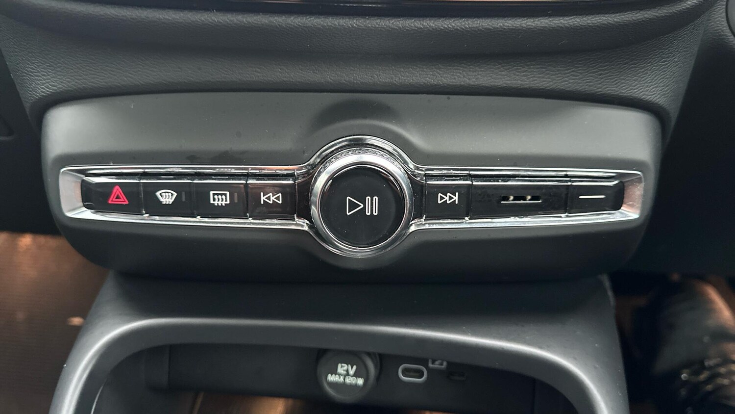 Used Volvo C40 2022 for sale - 77672916: Photo 50