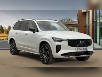 2025 (25) - 2.0 T8 18.8kWh Ultra Dark SUV 5dr Petrol Plug-in Hybrid Auto 4WD Euro 6 (s/