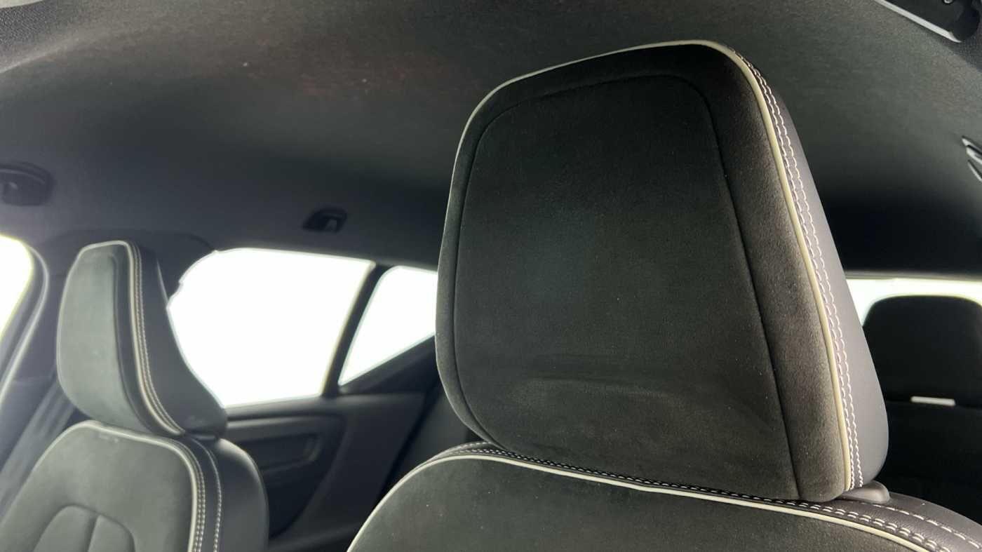 Used Volvo XC40 2020 for sale - 76432292: Photo 11