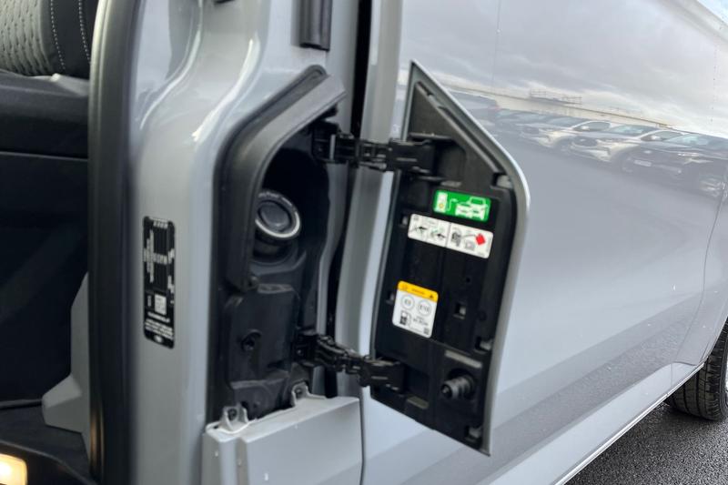 Used Ford Transit Custom 2025 for sale - 76653532: Photo 37