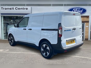 Used Ford Transit Courier 2026 for sale - 78744891: Photo