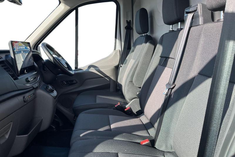 Used Ford E-Transit 2025 for sale - 76190469: Photo 10