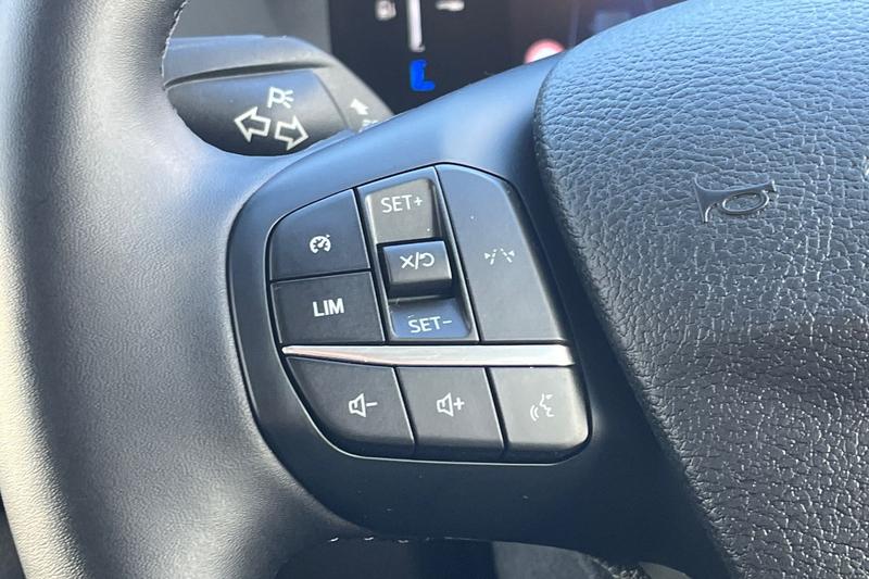 Used Ford E-Transit 2025 for sale - 76190469: Photo 18