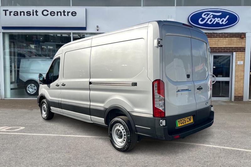 Used Ford E-Transit 2025 for sale - 76190469: Photo 2