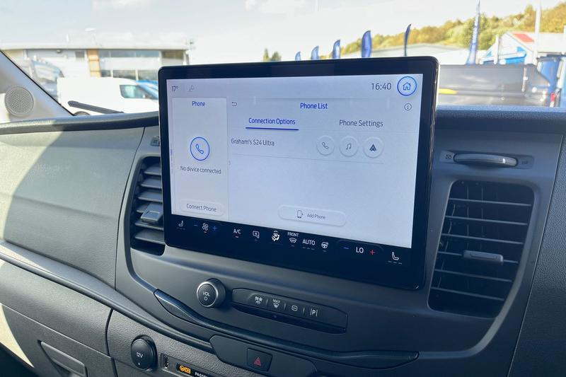 Used Ford E-Transit 2025 for sale - 76190469: Photo 21