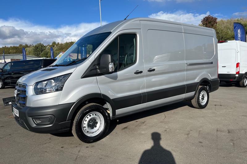 Used Ford E-Transit 2025 for sale - 76190469: Photo 36