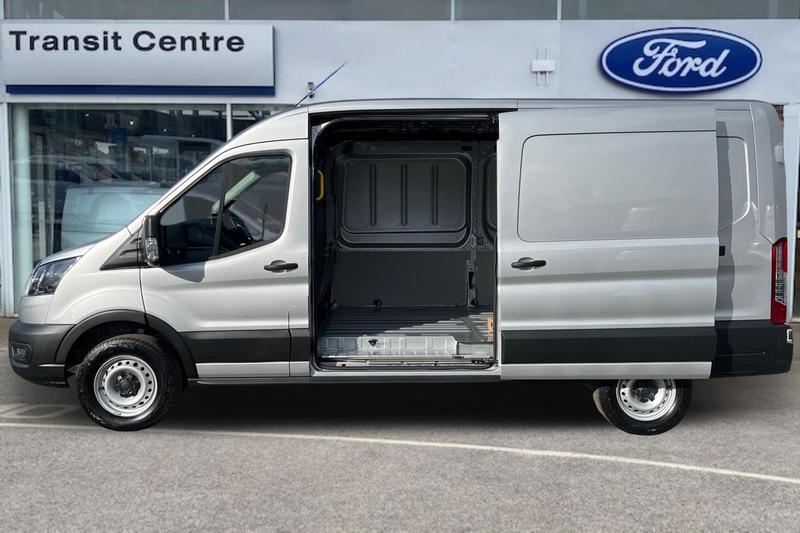 Used Ford E-Transit 2025 for sale - 76190469: Photo 6