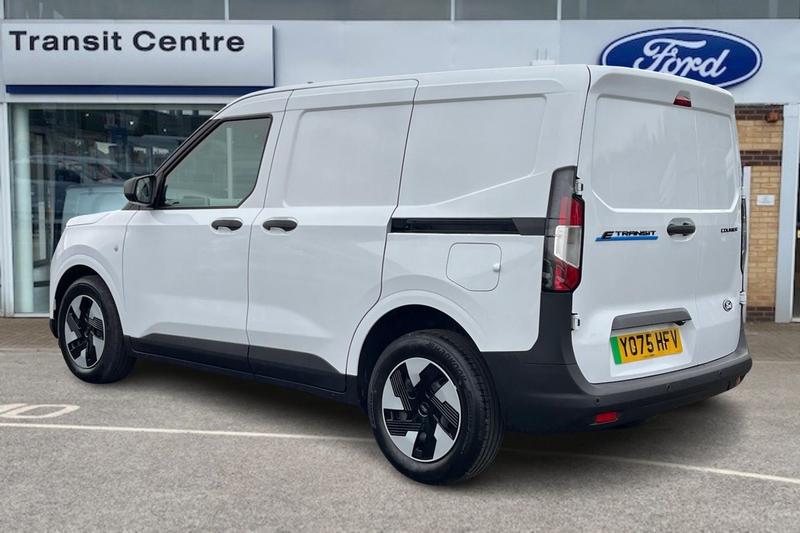 Used Ford Transit Courier 2026 for sale - 77733307: Photo 2