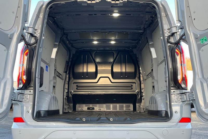 Used Ford Transit Custom 2024 for sale - 77176205: Photo 11