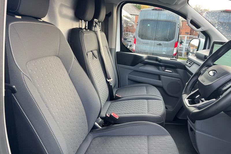 Used Ford Transit Custom 2025 for sale - 76862490: Photo 11