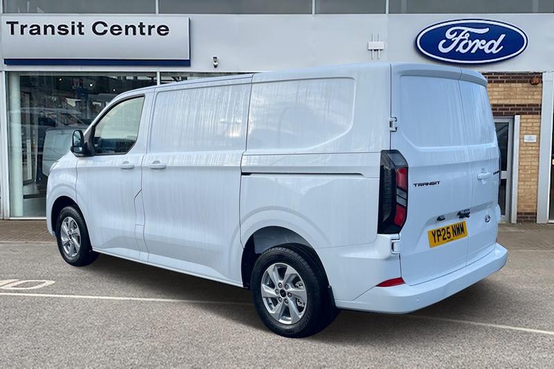 Used Ford Transit Custom 2025 for sale - 76862490: Photo 2