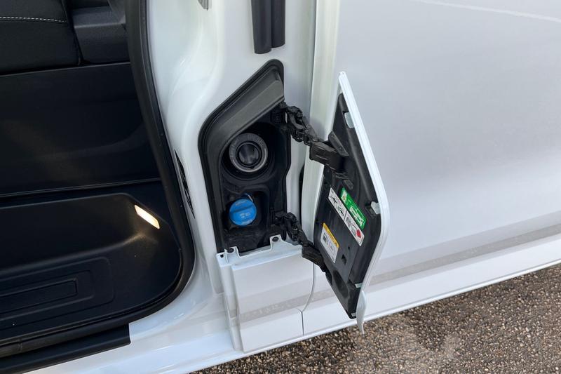 Used Ford Transit Custom 2025 for sale - 76918312: Photo 33