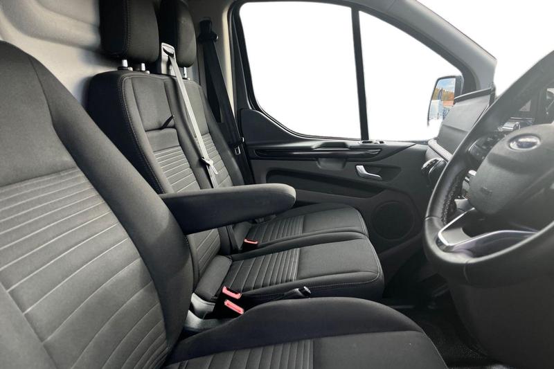 Used Ford Transit Custom 2023 for sale - 76480519: Photo 11