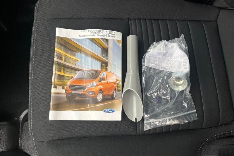 Used Ford Transit Custom 2023 for sale - 76480520: Photo 8