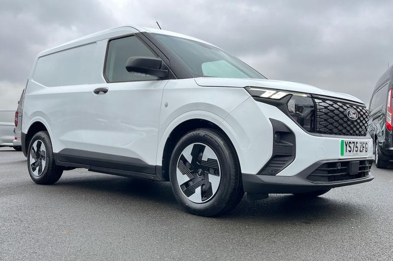 Used Ford Transit Courier 2025 for sale - 77427118: Photo 35