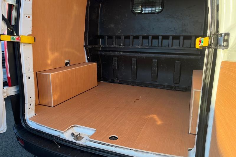 Used Ford Transit Custom 2023 for sale - 77013751: Photo 5