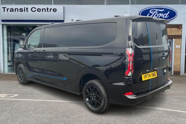 Used Ford Transit Custom 2024 for sale - 76222634: Photo 2