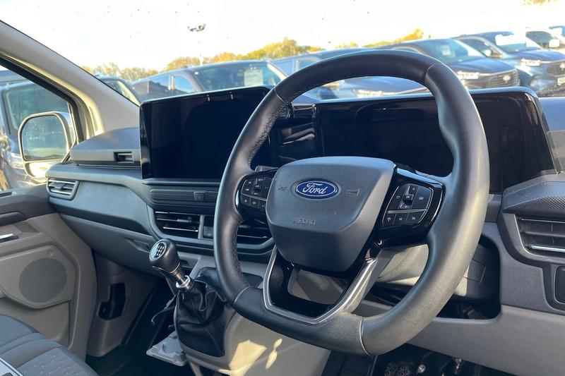 Used Ford Transit Custom 2024 for sale - 76945489: Photo 14