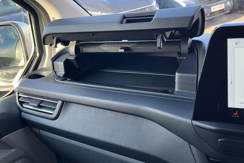 Used Ford Transit Custom 2024 for sale - 76945489: Photo 27