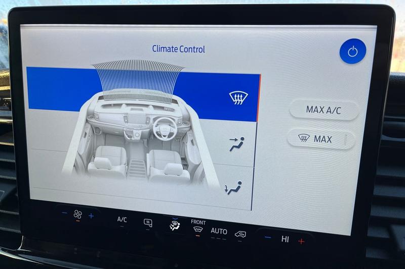 Used Ford Transit 2024 for sale - 77152188: Photo 19