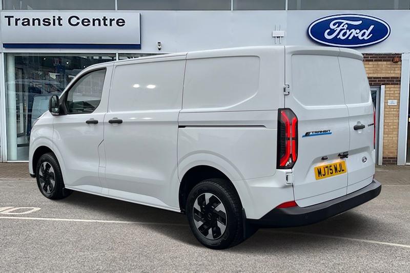 Used Ford Transit Custom 2025 for sale - 77354437: Photo 2