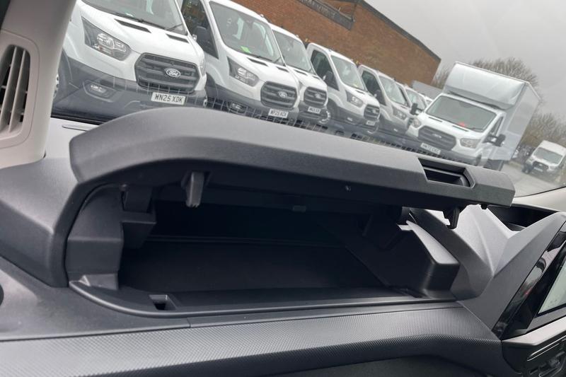 Used Ford E-Transit 2025 for sale - 77445909: Photo 15