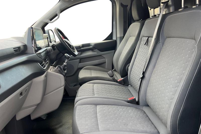 Used Ford Transit Custom 2025 for sale - 76945487: Photo 10