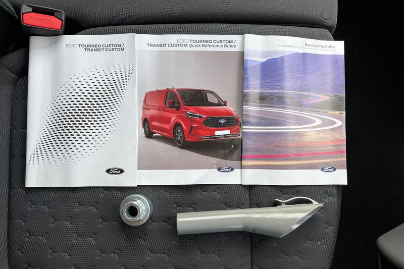 Used Ford Transit Custom 2024 for sale - 76433976: Photo 9