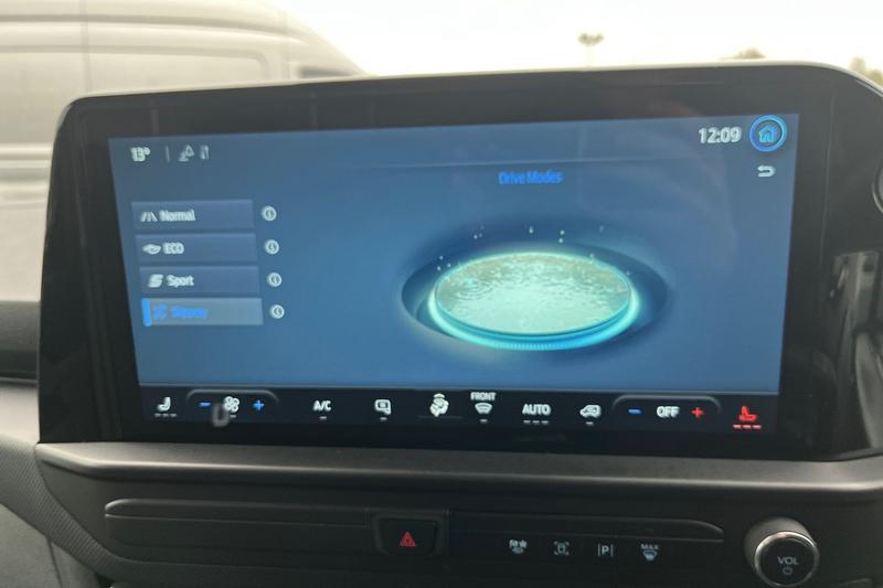 Used Ford Transit Custom 2025 for sale - 76452975: Photo 27